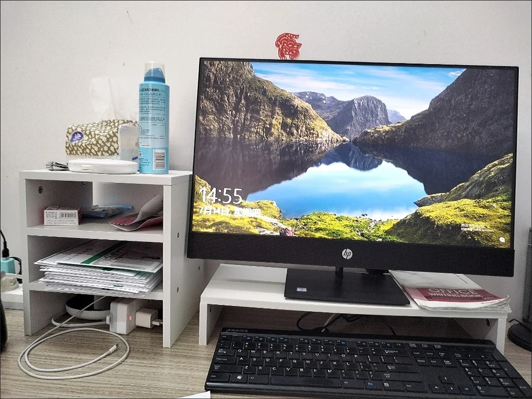 Notebook computer stand desktop computer screen desktop elevated desktop storage and storage pad elevated