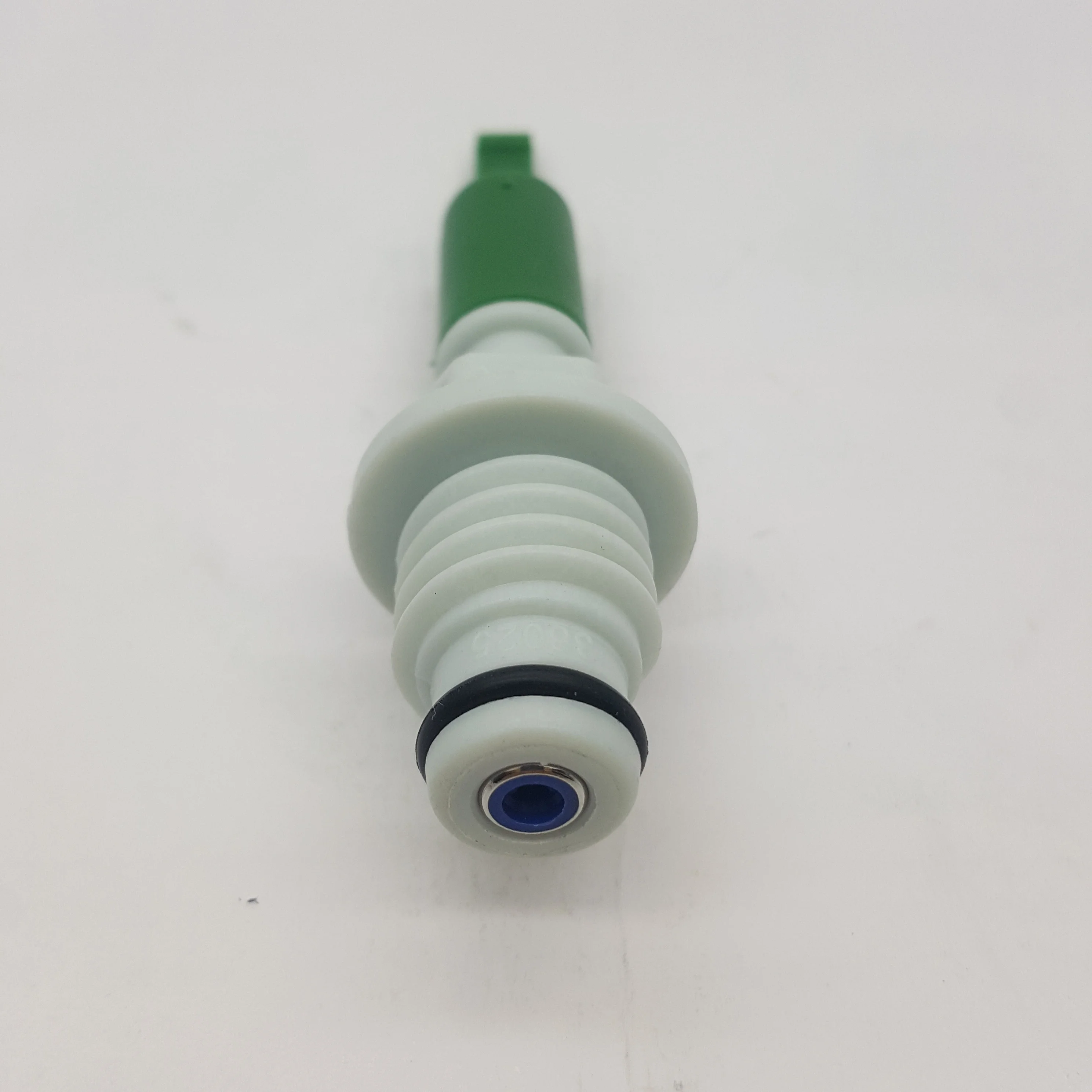 Auto spare parts bs2.2 Urea pump doser pump connector