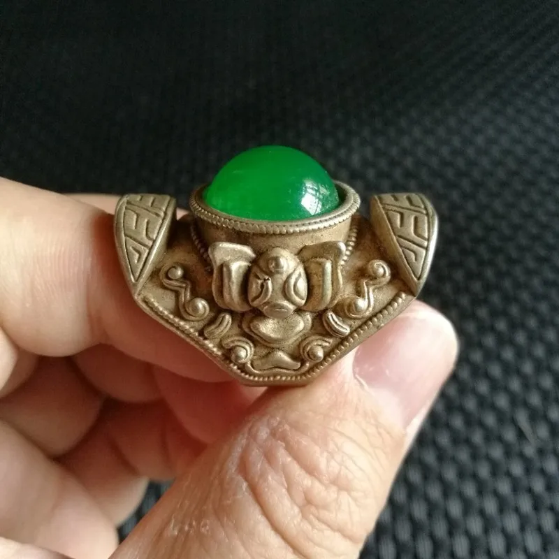 Antique Vintage Inlaid With Green Chalcedony And Agate, Miao Silver , Old Patina Ring