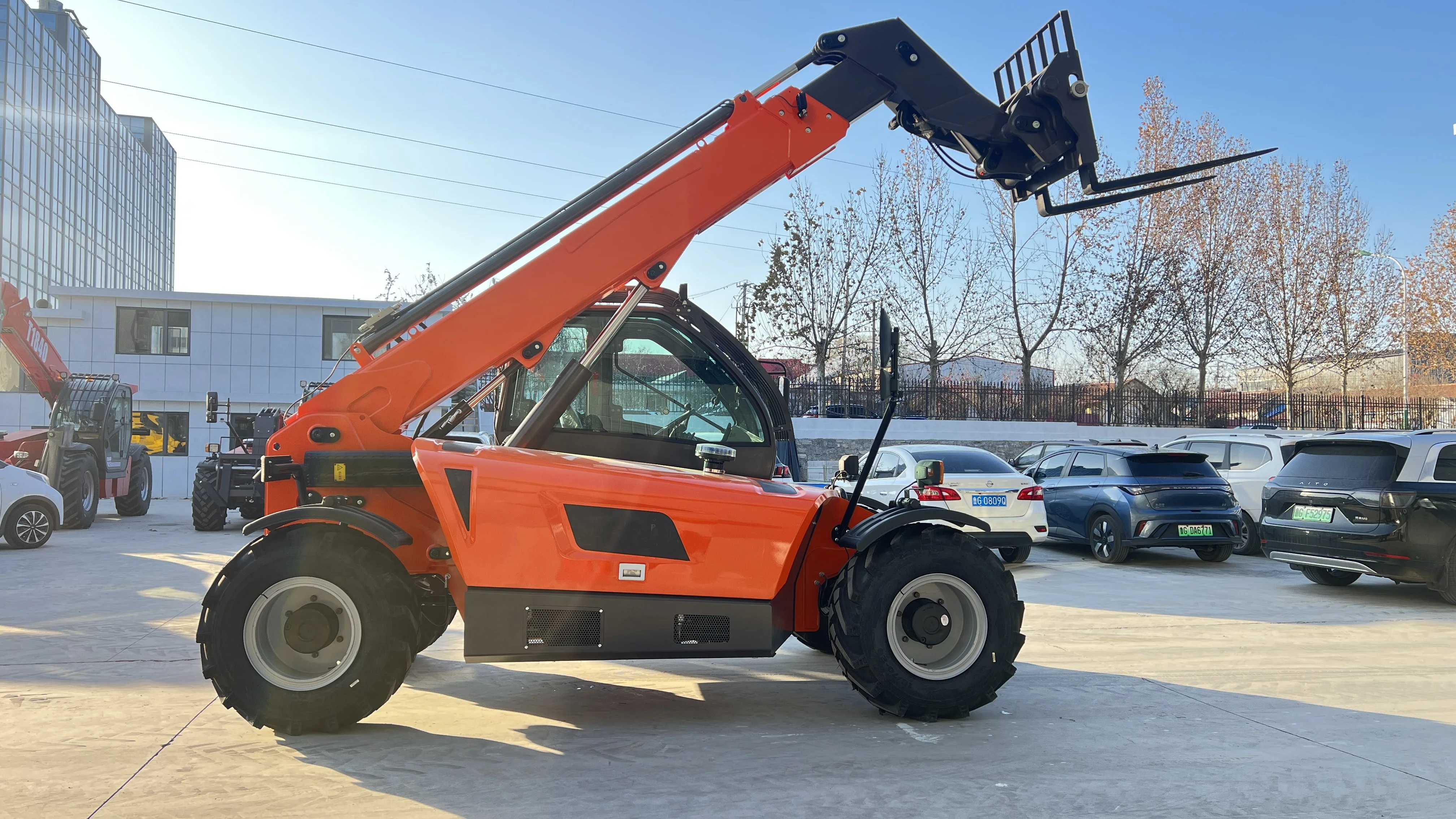 High Quality 4WD Telehandler Telescopic Wheel Loader Container Forklift 7M 3 Ton Telescopic Boom Engine NSTAR Brand 2