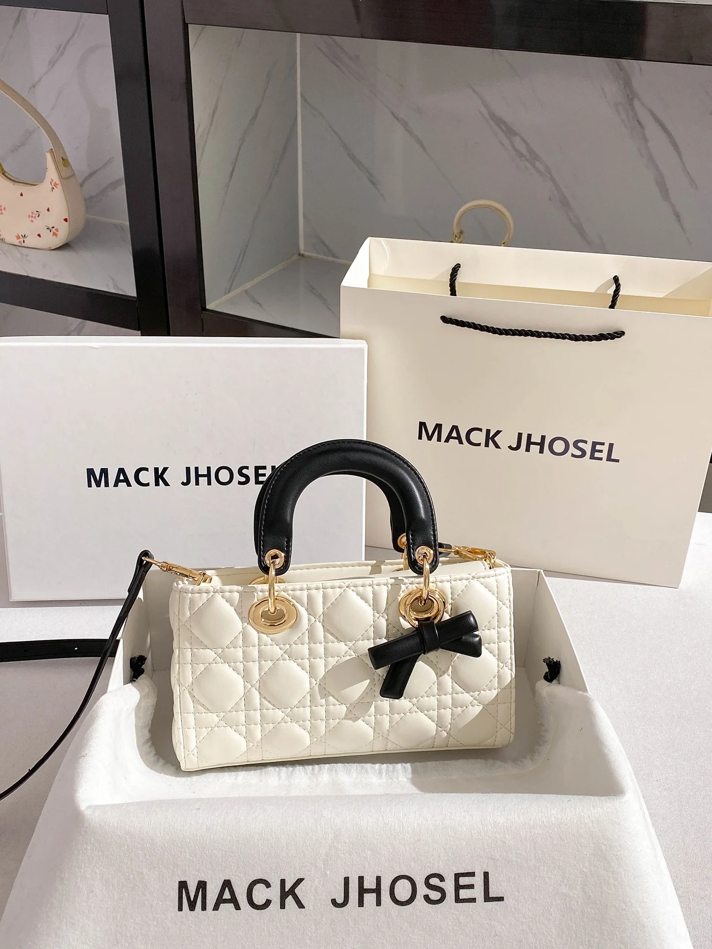 borsa-a-tracolla-mack-jhosel-diana-con-ricamo-a-griglia-di-diamanti-a-contrasto-alla-moda-da-donna-nuova-collezione-estate-2026