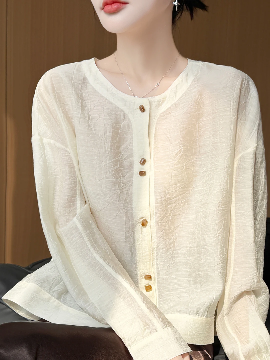 

Women's Loose Long Sleeve round Neck Open Cardigan Thin Sun Protection Outerwear Design Sense Top Folded Texture Sensation