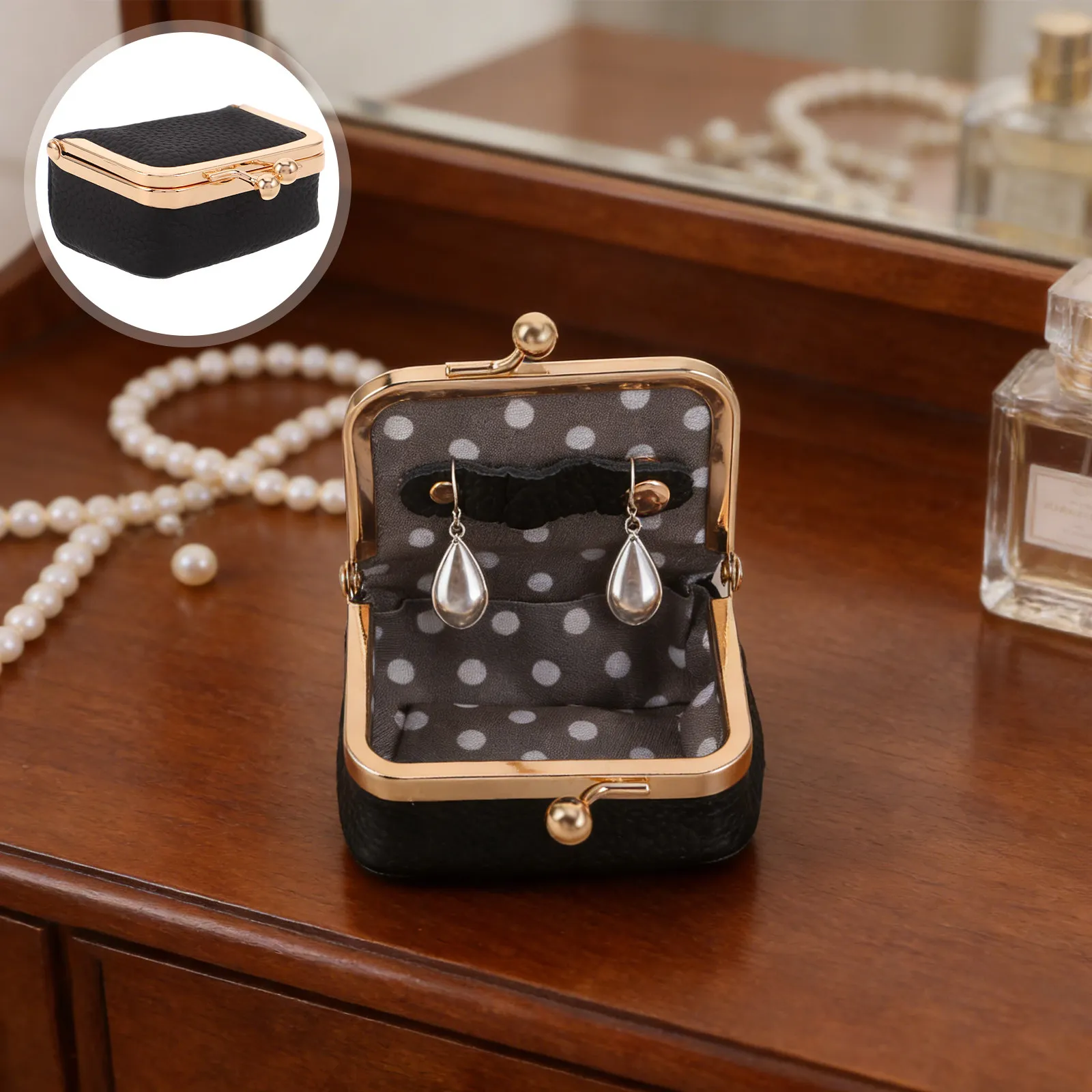 

Миниатюрная компактная шкатулка для украшений черного цвета, стильный футляр для колец, портативный органайзер для путешествий, для сережек, колец, ожерелий и других украшений.