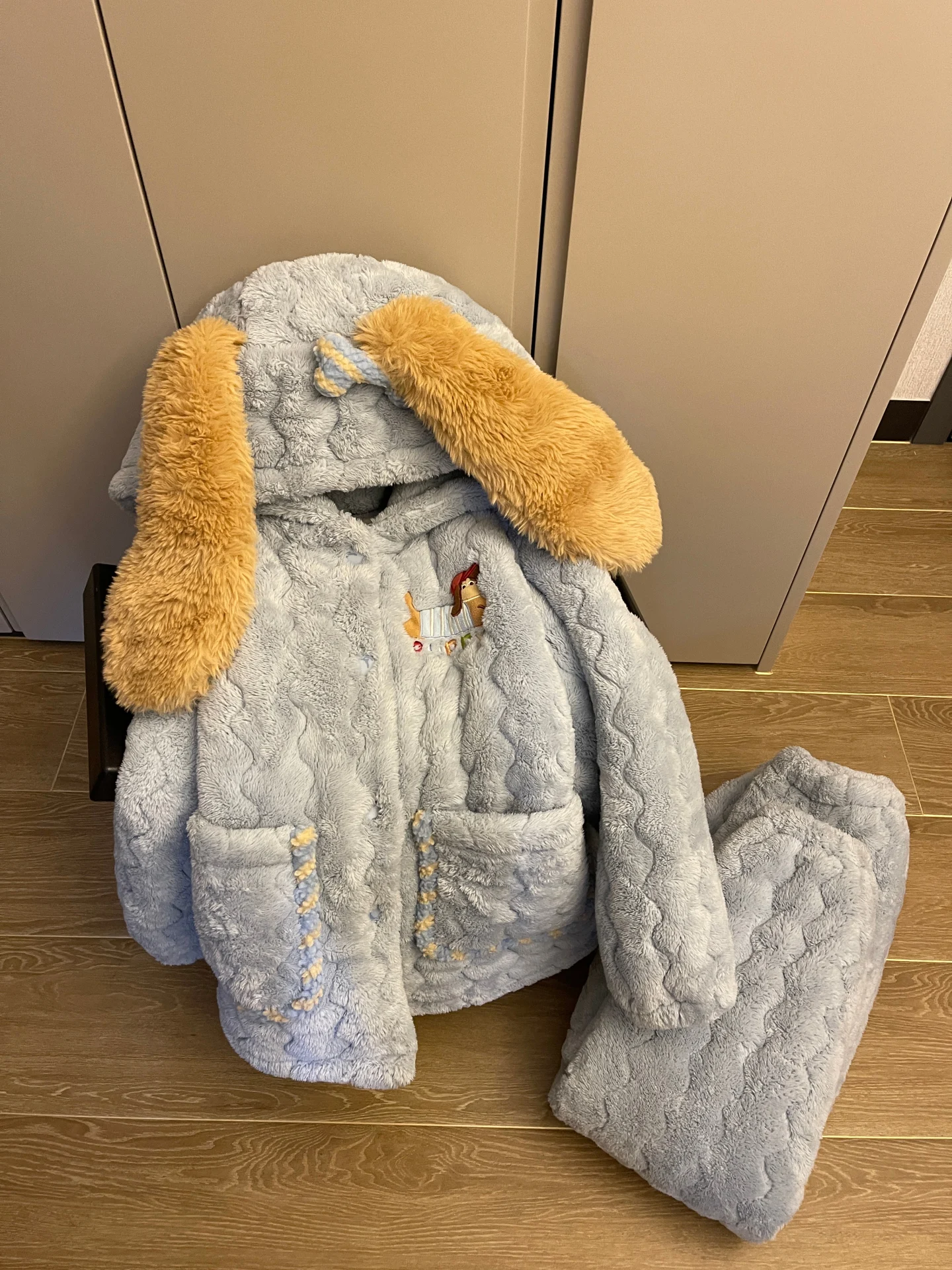 

Women's Coral Fce Spwear Set Thiened Hooded Striped Dog Robe Tee-Layer Cotton Winter Home Clothes Comfortable Long ...