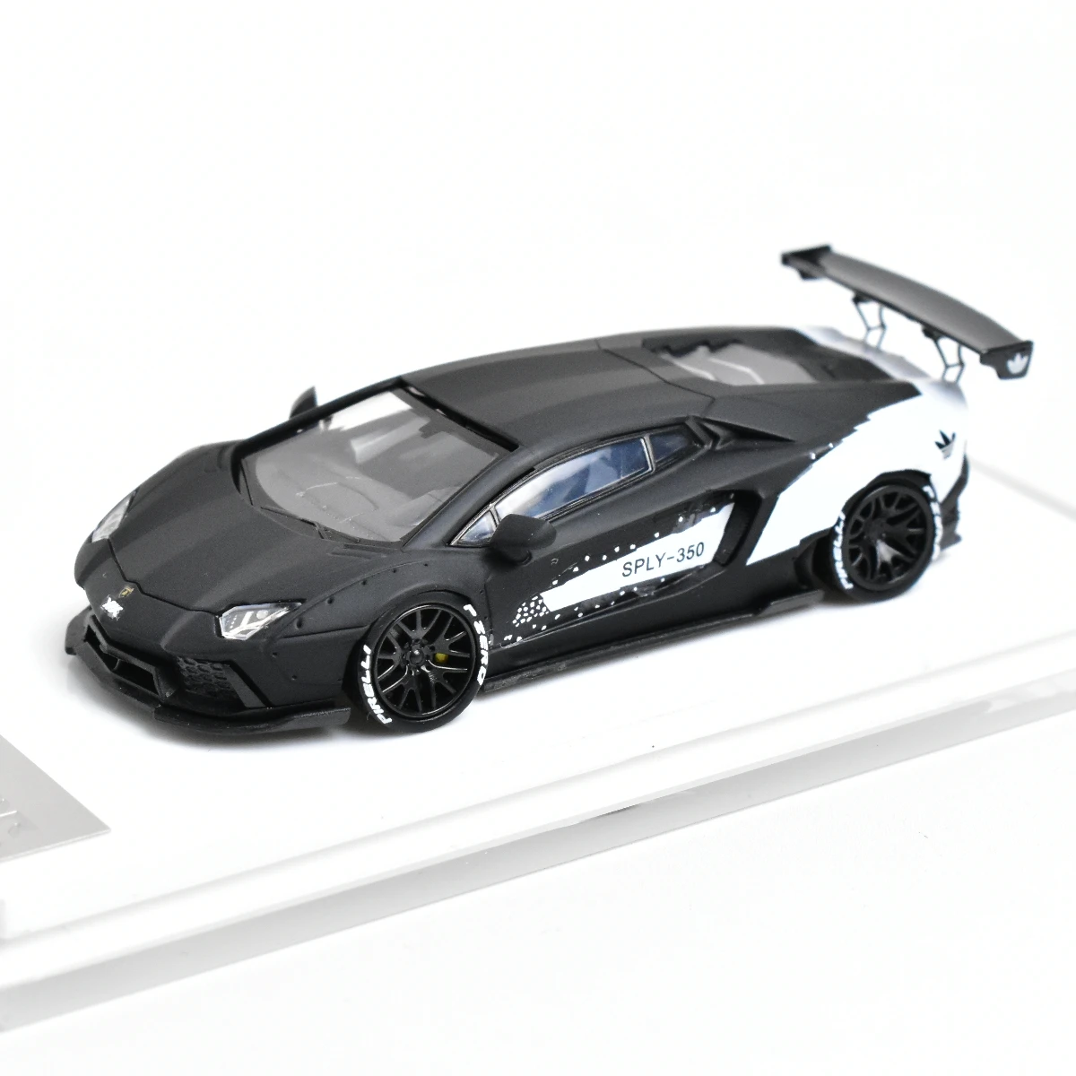 1/64 Lambor  lp700 Resin Model Car