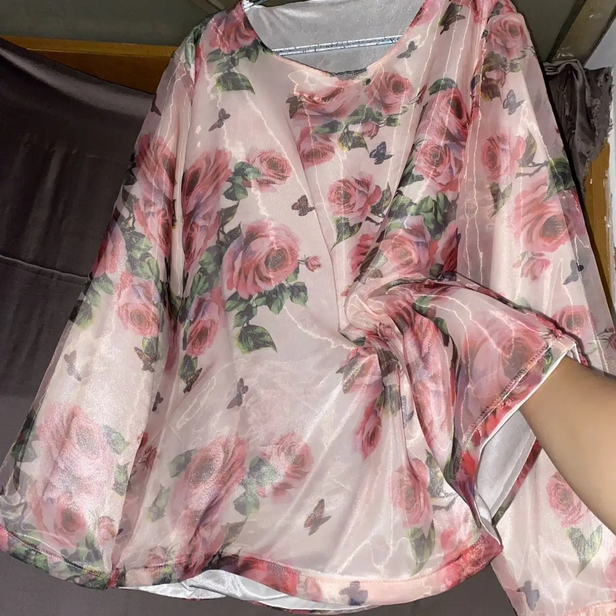 

Glossy 2 Layers voile outside ice silk inside glossy tops Autumn winter floral print plus size t shirt