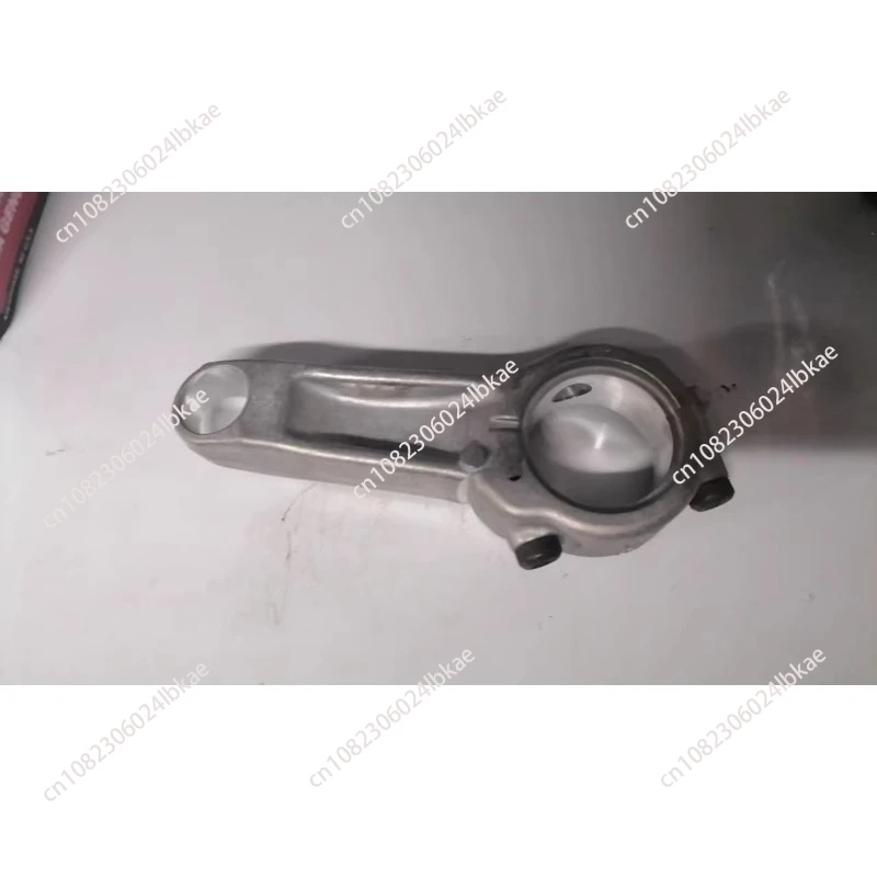 

Для деталей двигателя: шатун 21R707, номер детали 791633