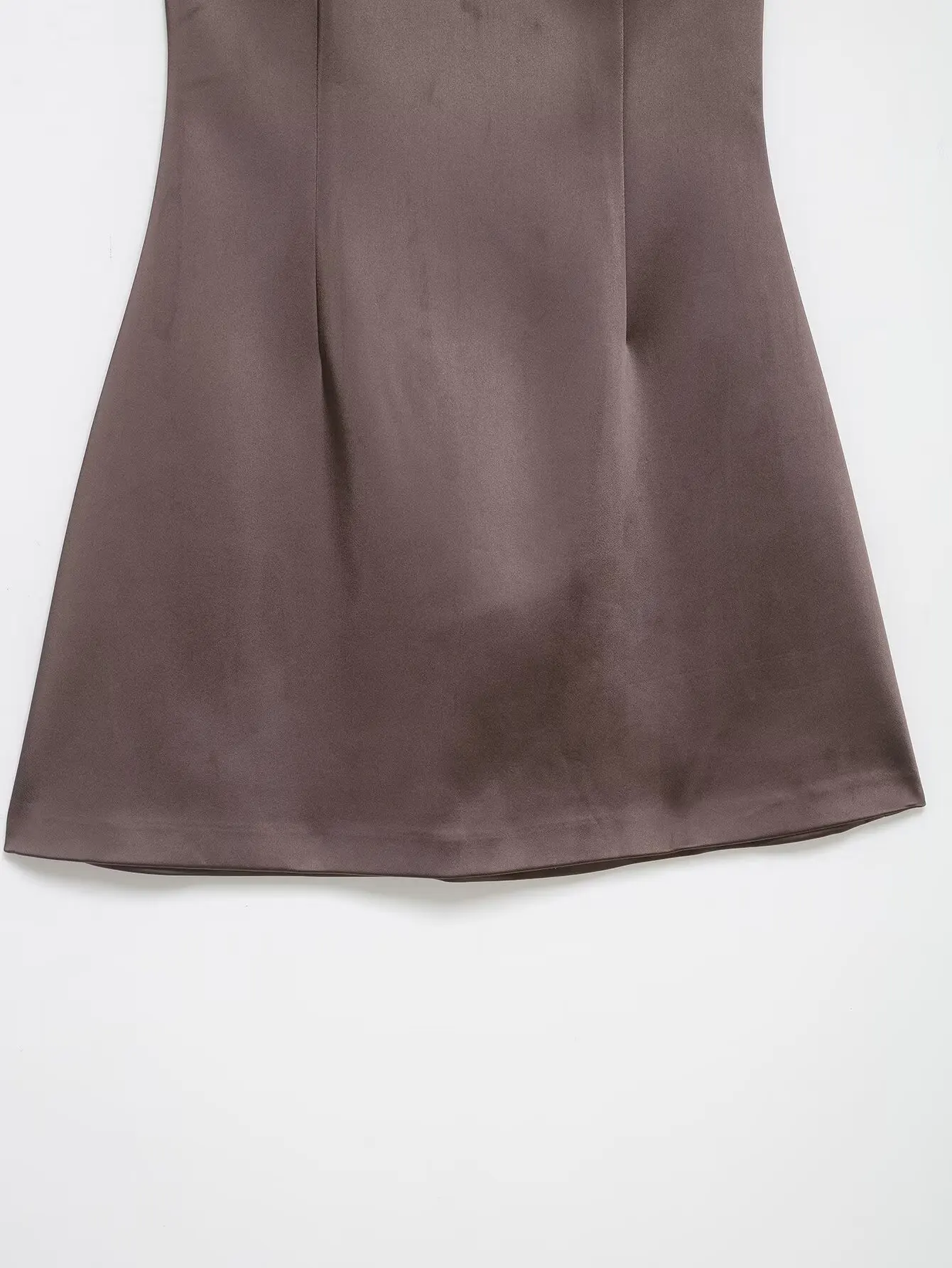 เดรสสั้นคอขนเฟอร์สำหรับผู้หญิง แฟชั่นโชว์หลัง ดีไซน์หรูหรา แต่งขนนก เหมาะสำหรับงานปาร์ตี้