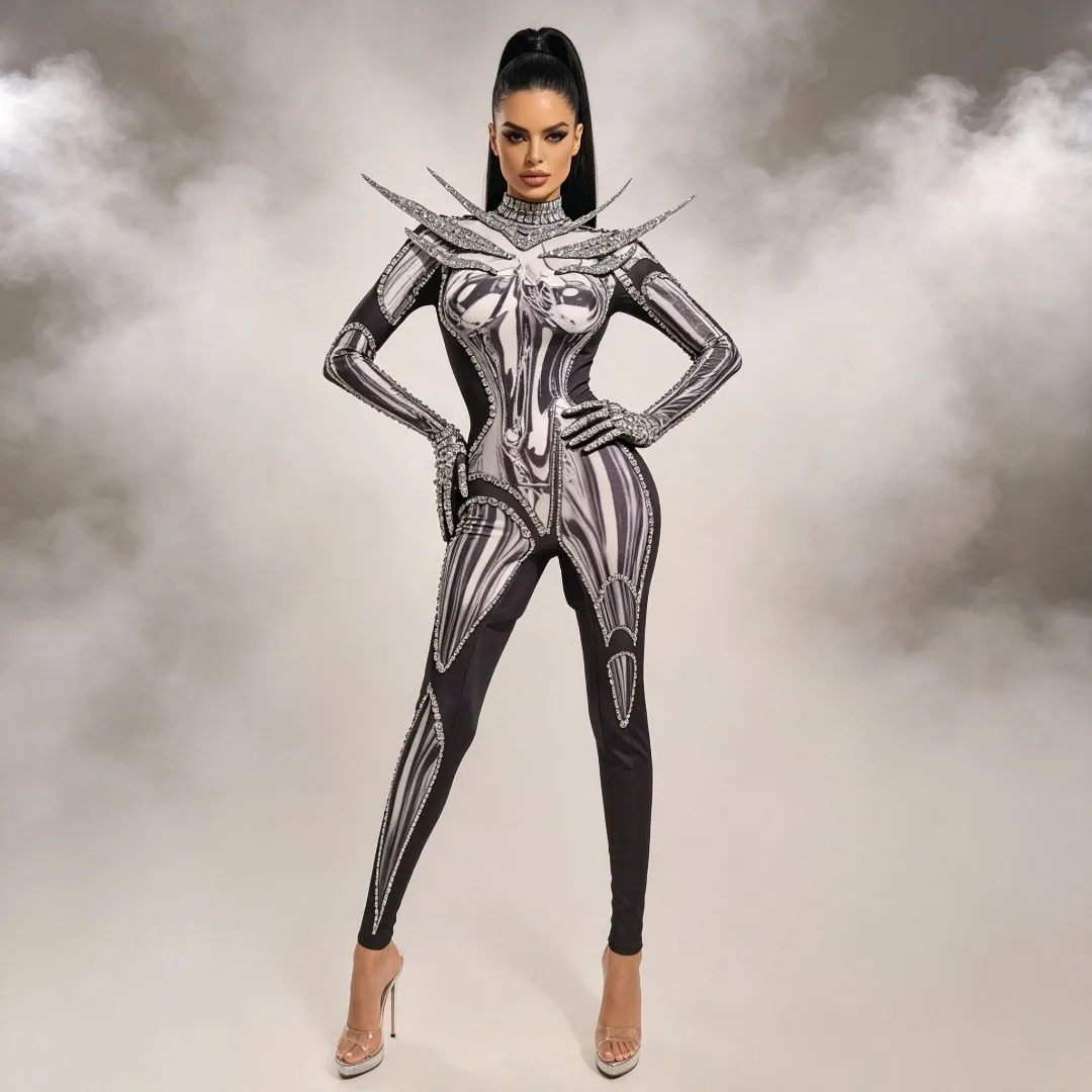 Cyberpunk Skelett-Print Strass-Spikes Schulterpanzer-Jumpsuit Nachtclub-Sänger Bühnenoutfit Futuristisches Performance-Kostüm