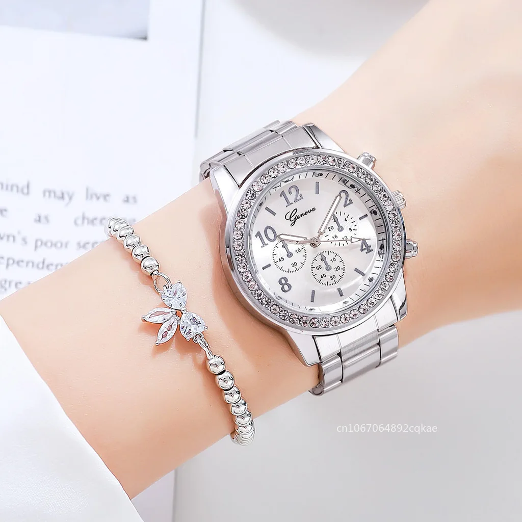 

2Pcs Set Women Watches Geneva Classic Rhinestone Watch Women Watches Ladies Fashion Gold Watch Clock Reloj Mujer Montre Femme