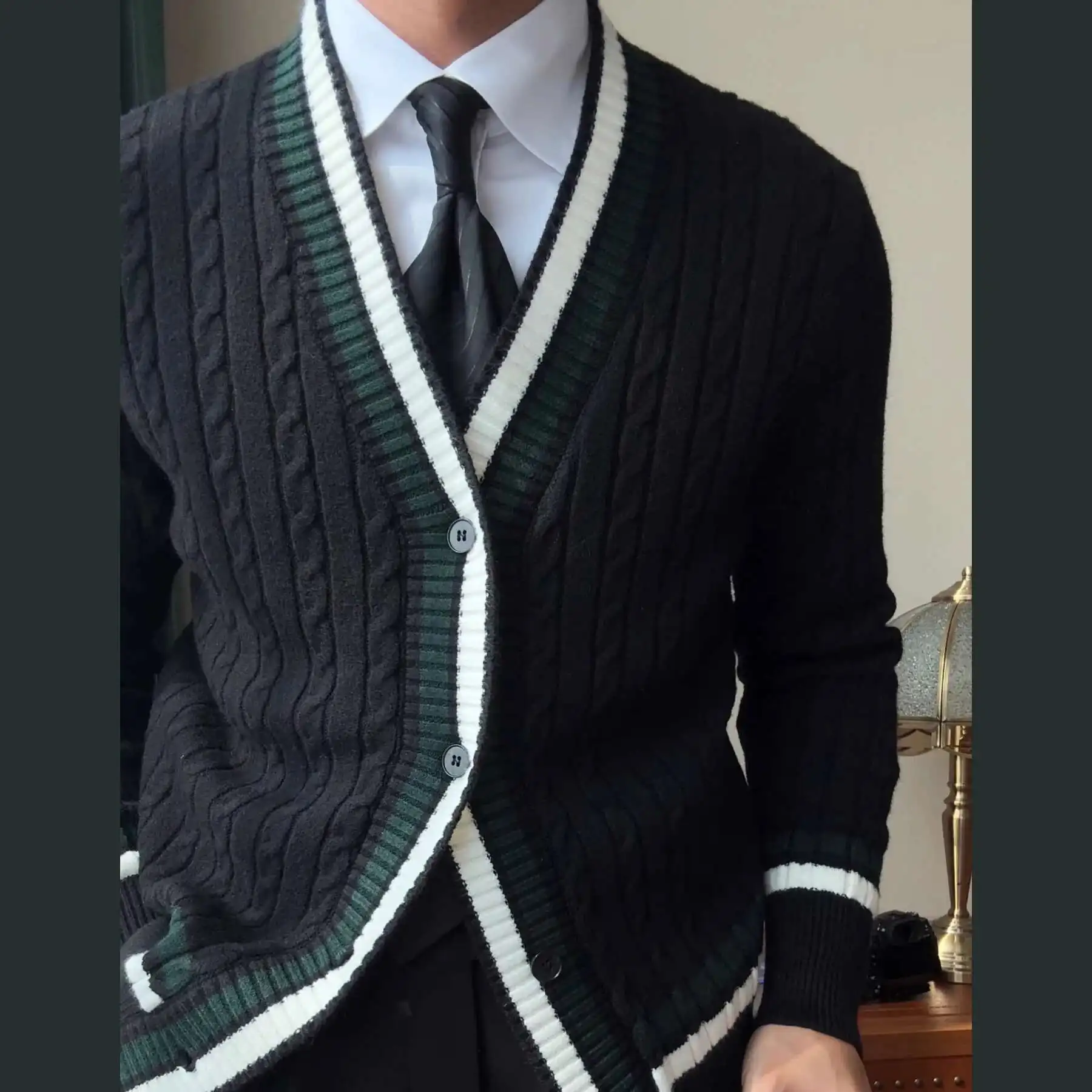 Luxury British Fashion Trend Knitted Cardigan Sweater Jacket Men Striped Contrast Printing Cardigan Men Sweter Herren Pullover
