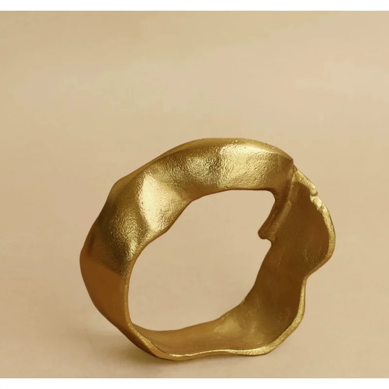 

Modern minimalist aluminum geometric ring-shaped decorative piece - minimalist golden art decorative item