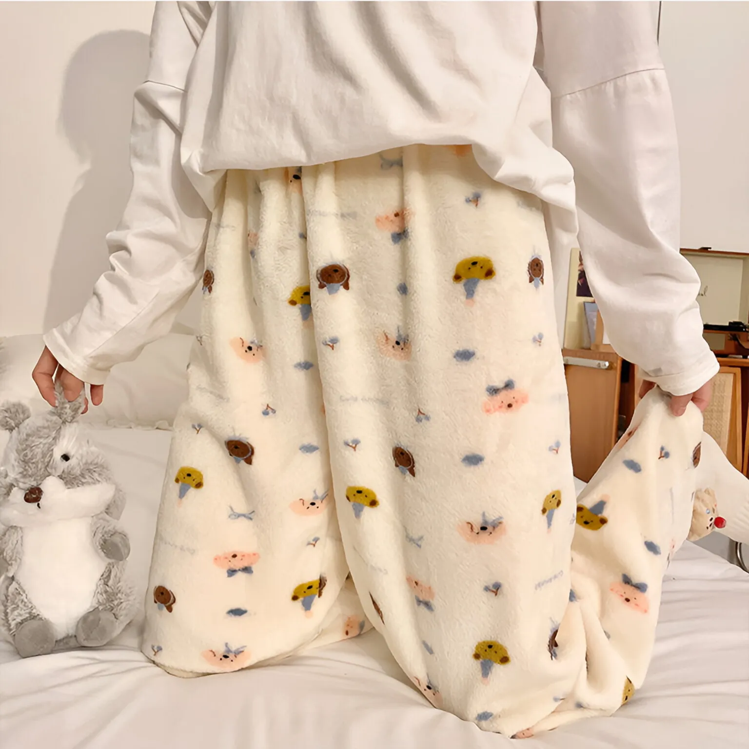 Bear Pajamas Pants Women Shoujo Kawaii PJ Pants Warm Fluffy Christmas Pyjamas Korean Flannel Beige Sleepwear Girl Cute Trousers