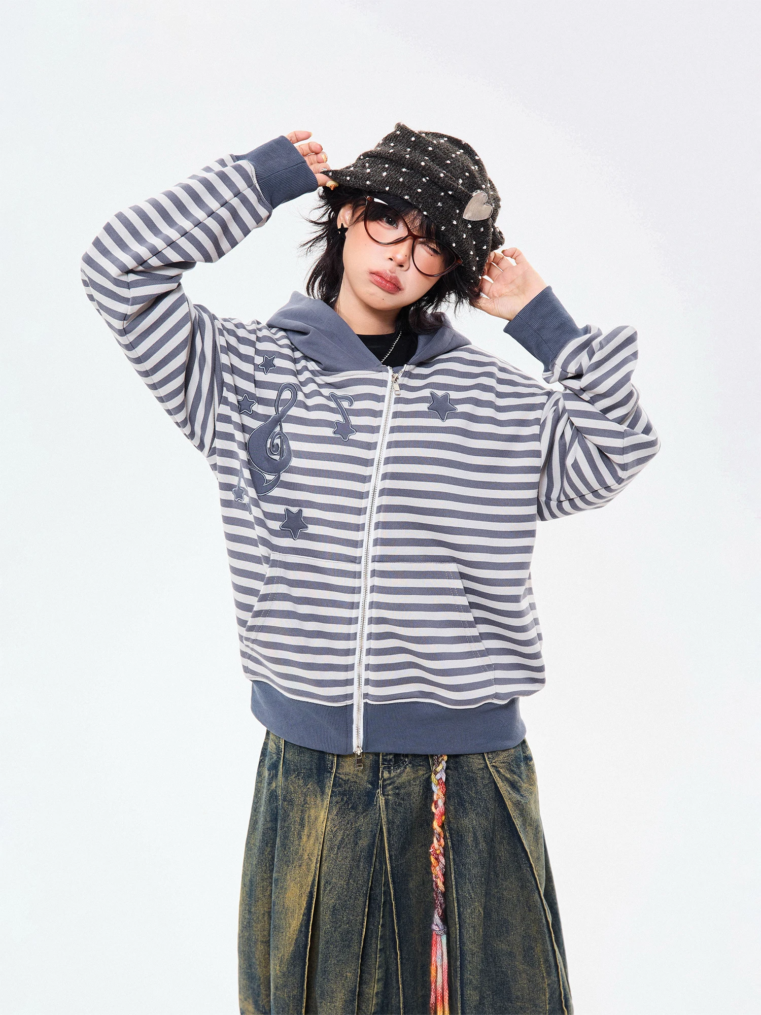 MIKYO Felpa con cappuccio retrò americana da donna ampia vestibilità slim casual con cerniera fantasia a righe felpa cardigan aperto alla moda Jaet