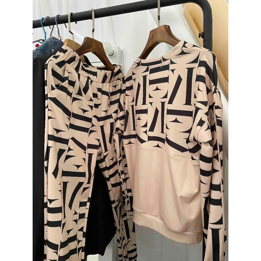 Two Piece Short Sets Women Letter Print Long Sleeve Top & Pants Set Holiday Streetwear Y2k Jogging Ensemble 2 Pièces Autumn 2025