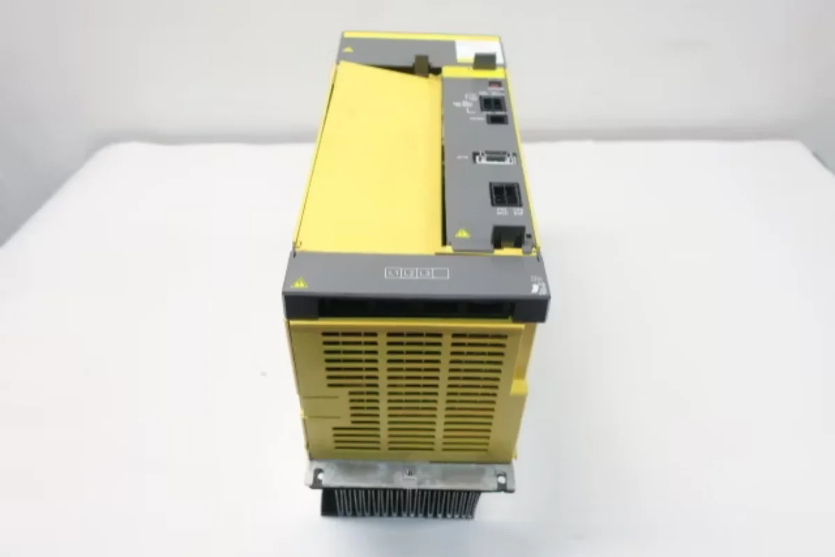 100% Nieuwe Originele A06B-6110-H030 A06B-6096-H207 Servo Drive