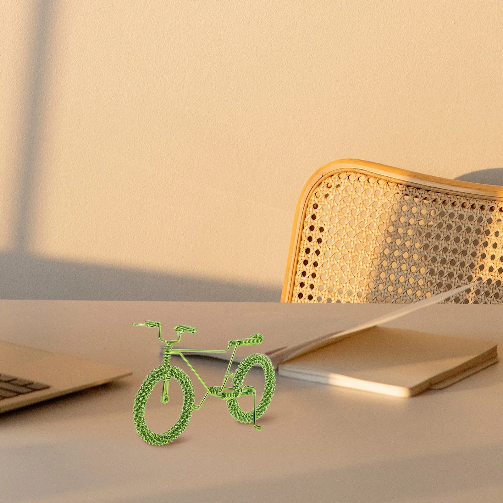 

Miniature Bicycle Wire Small Bike Decor Movable Wheels Mini House Garden Park Decoration Vintage Tiny Bicycle