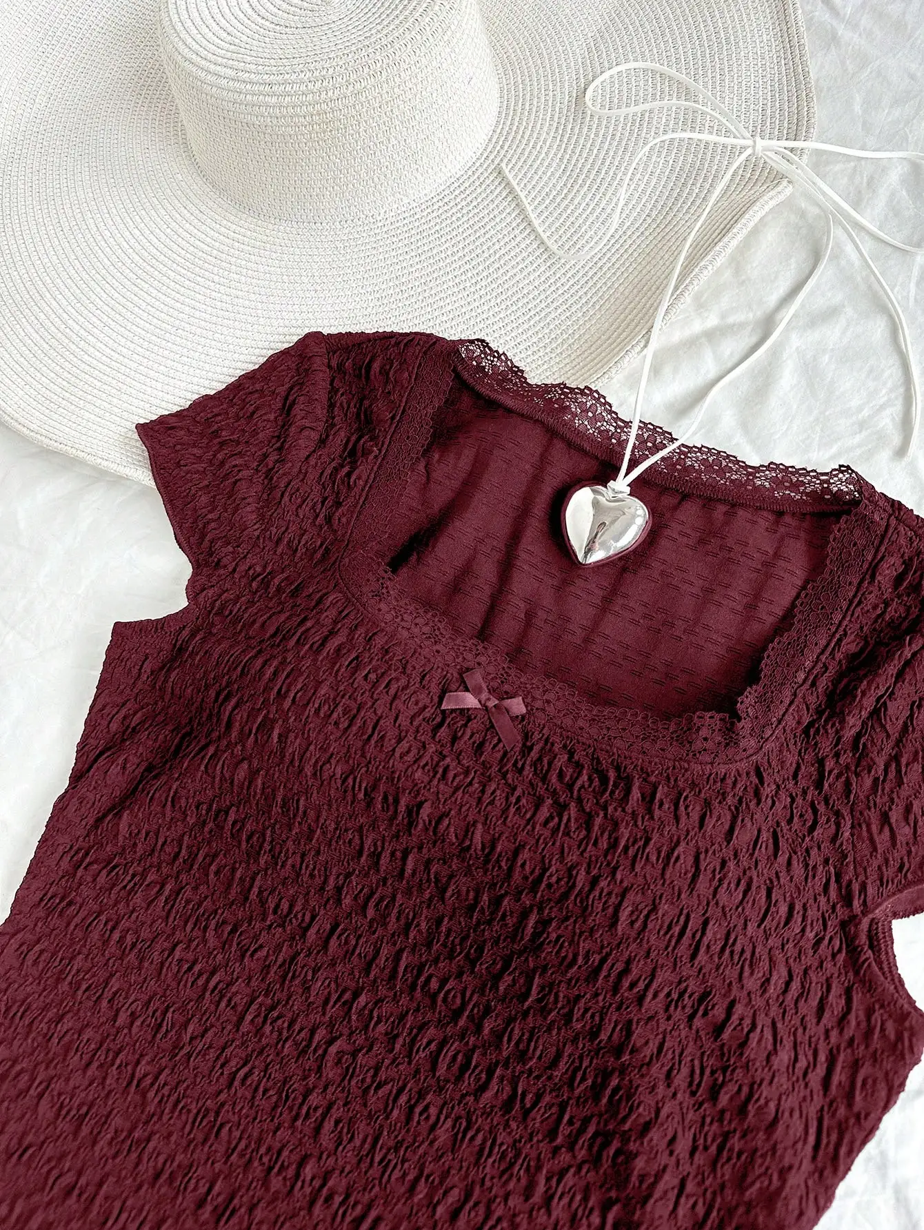 Europe and the United States fresh girls pure desire lace sexy low-cut round neck slim stretch short-sleeved T-shirt top