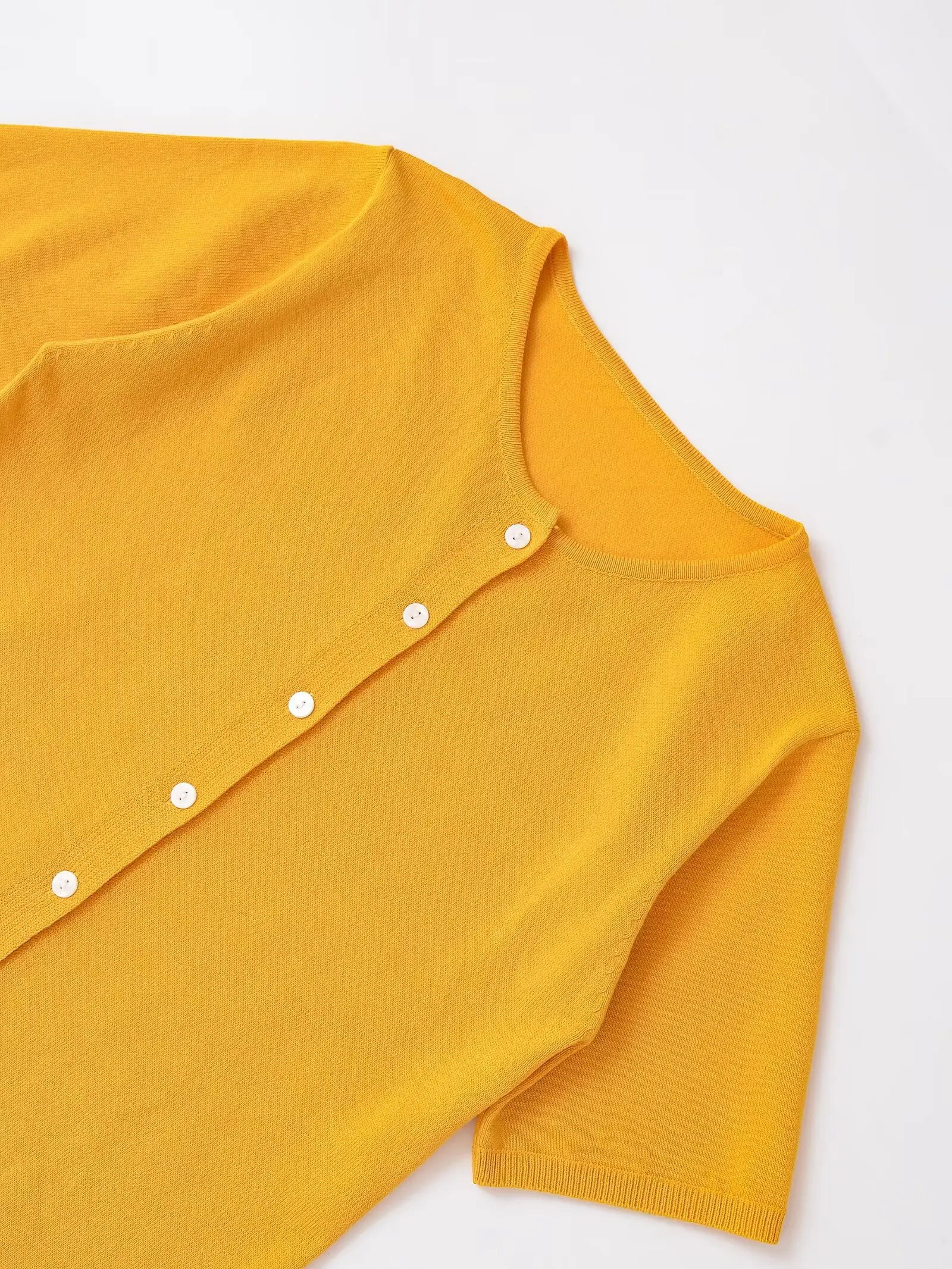 2025년 여름 신상 여성 캐주얼 패션 심플 편안한 다용도 라운드넥 반팔 니트 자켓