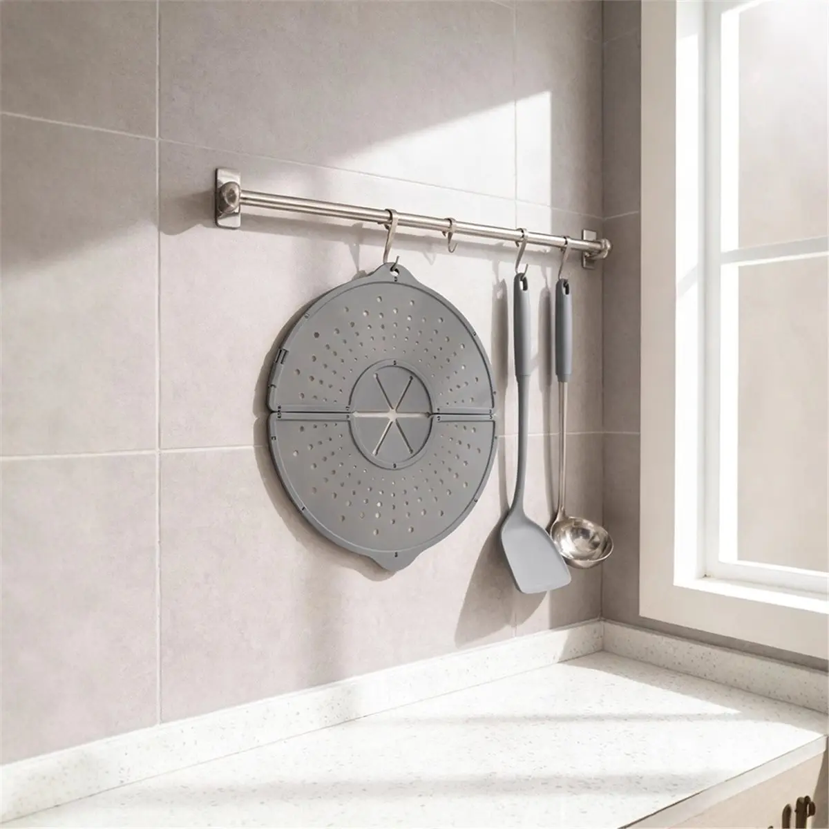 2026 New Silicone Splatter Screen for Frying Pans 10, 11, 12 Inch - Foldable, Dishwasher Safe