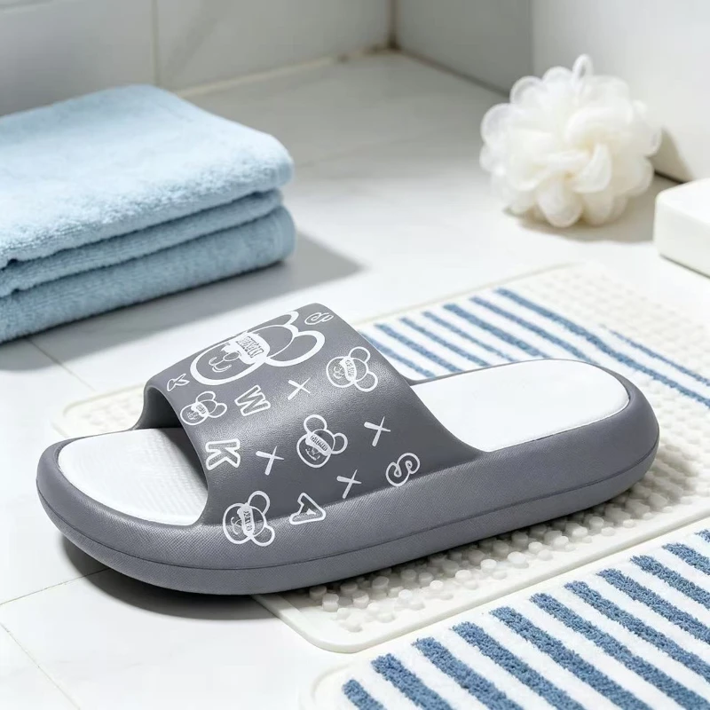

2026 Unisex Cartoon Bear Print Slides Lightweight Anti-slip Indoor Outdoor Slippers