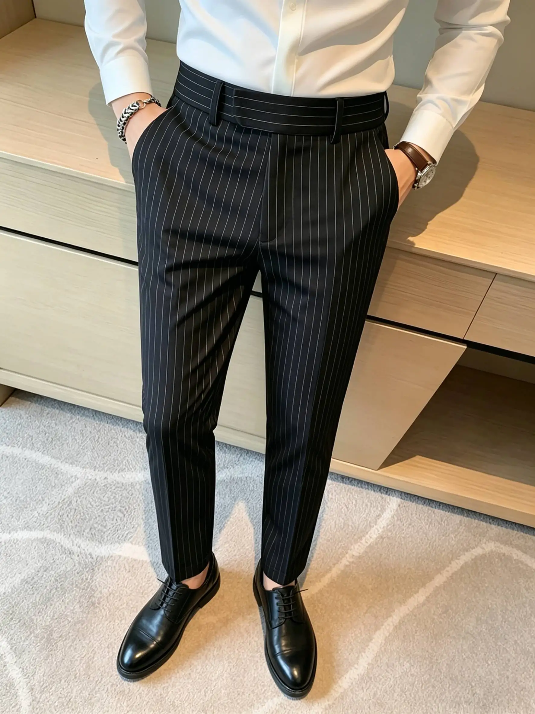 Luxury Black Base White Thin Vertical Pinstripe Men Suit Pants, High Waist Wrinkle Resistant Drape Slim Fit Ankle Trousers, Vers