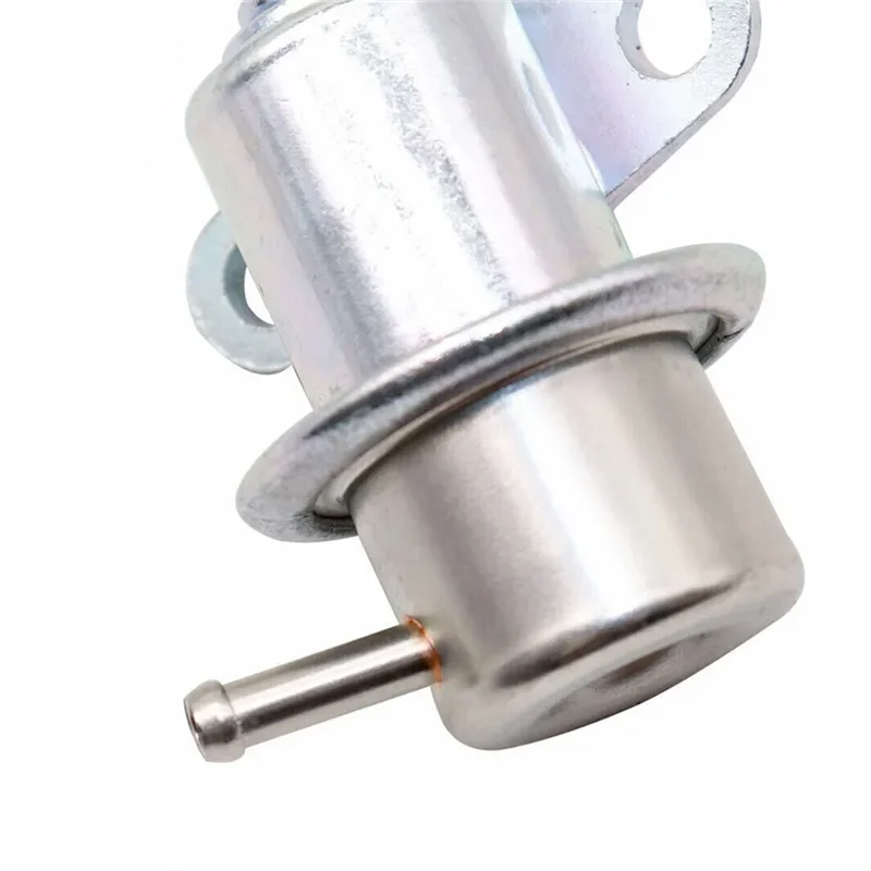 1 قطعة 22670-72P10 جديد منظم ضغط الوقود الفضة معدن لوازم السيارات لنيسان بيك اب 2.4L 1995-1997