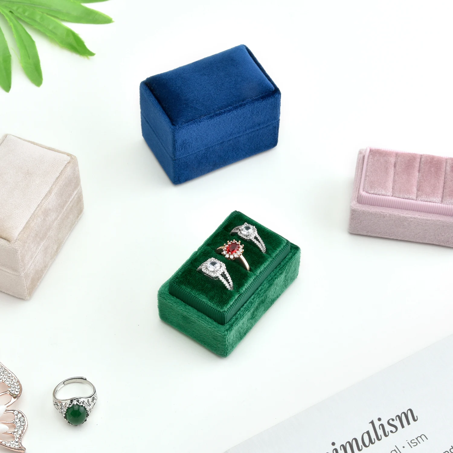 Portable velvet mini ring jewelry box Use it on your travels A great gift for couples Mini Ring Earrings Jewelry Storage Box