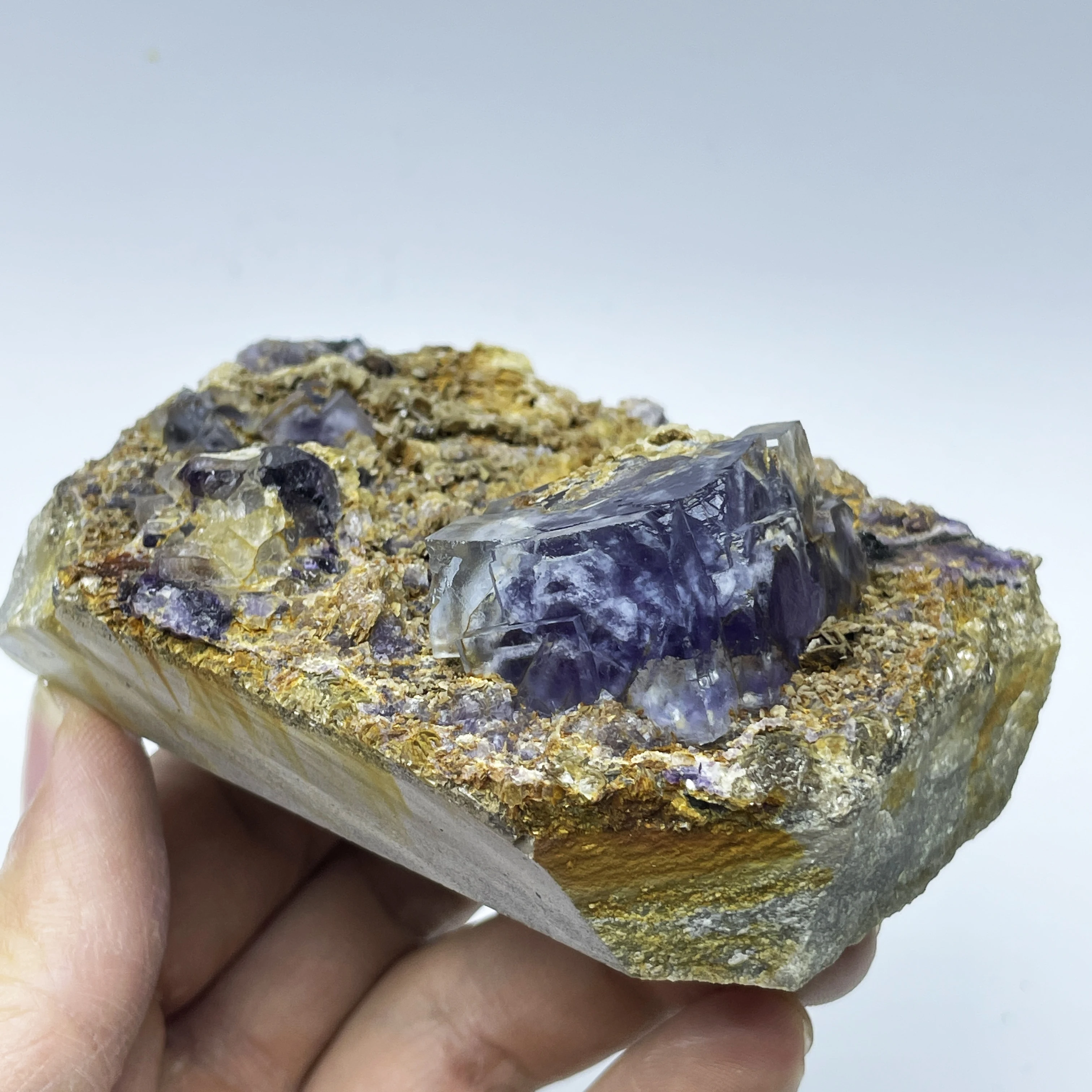 Natural Raw Stone Yaogangxian Fluorite Mineral Specimen Quartz Rock Crystal Home Decoration Healing Crystal