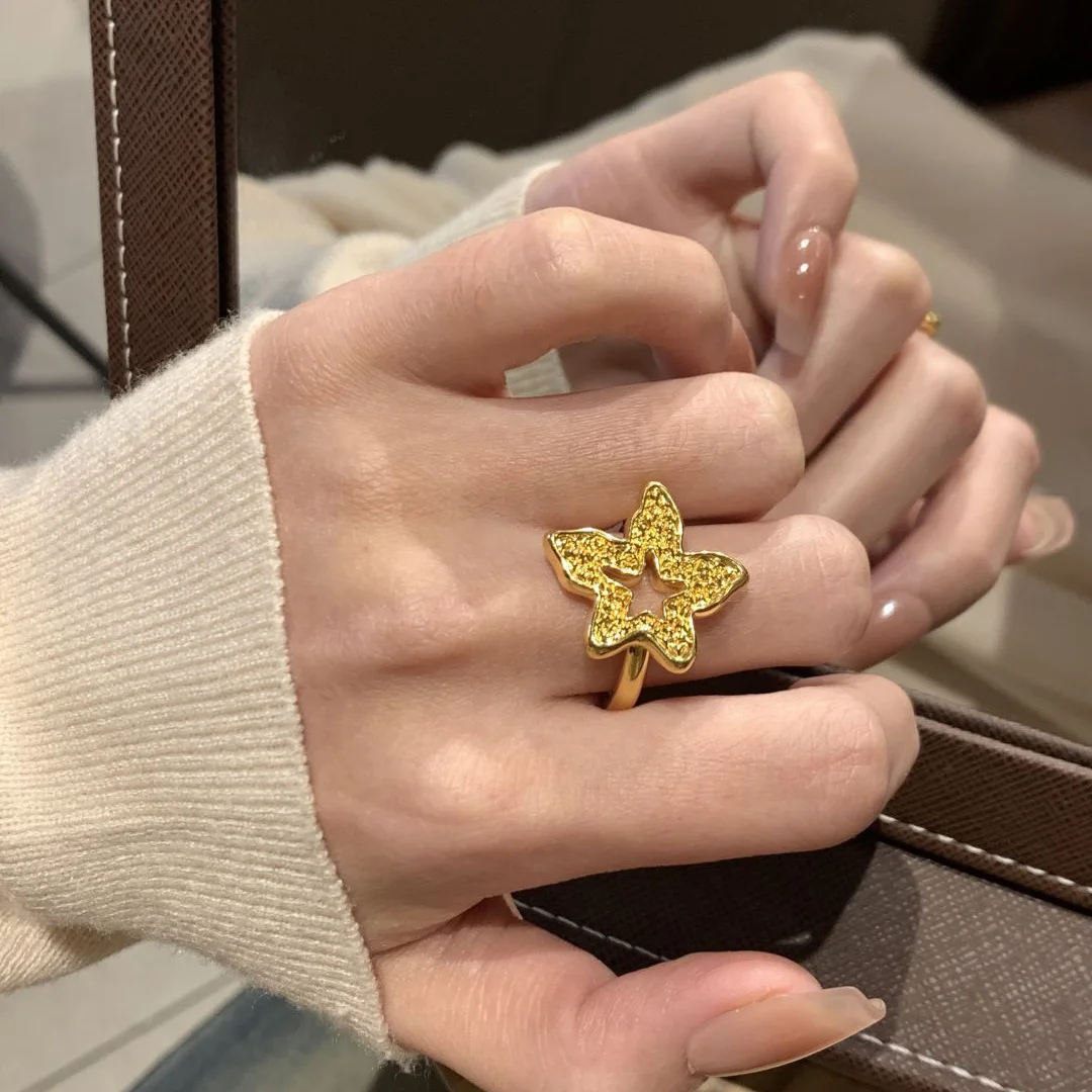 Hip hop style glossy crushed ice irregular five pointed star rings for women fashion light luxury high-end ring wedding jewelry