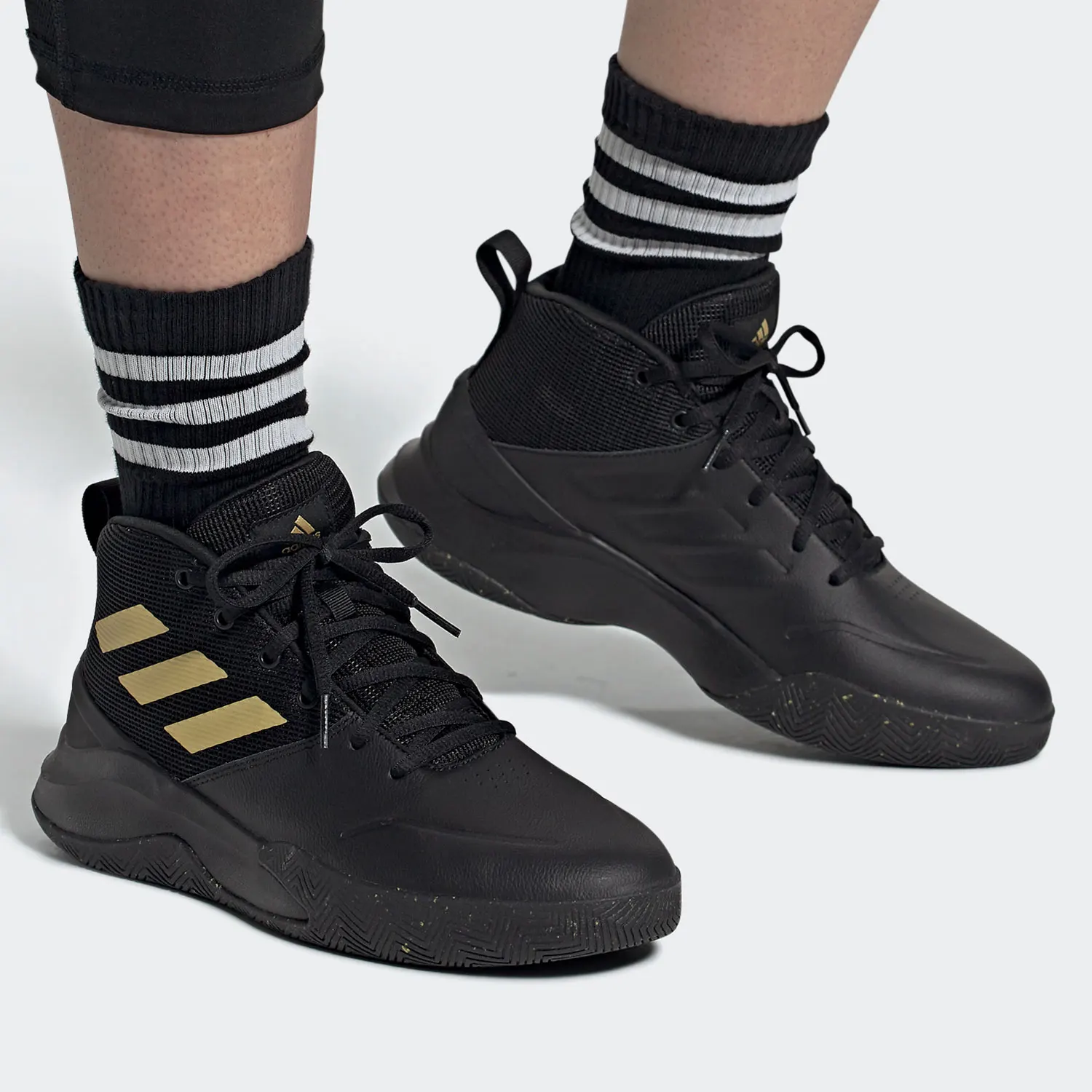 

Adidas подлинная новая сезонная мужская модная баскетбольная спортивная обувь FW4562