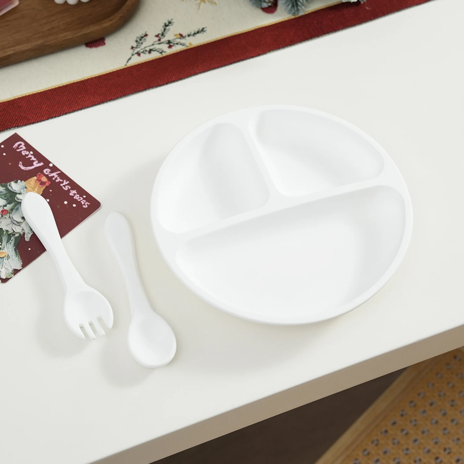 

3PCS Baby Feeding Dishes Plate Set Silicone Tableware With Spoon Fork Training Utensils BPA Free Children Dinnerware Baby Stuff