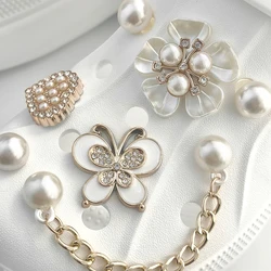 16pcs Pearl Daisy Butterfly Shoe Charms Pins Suitable For CROCS Clogs Garden Shoes DIY Shoes Decoration Party Gift Idea