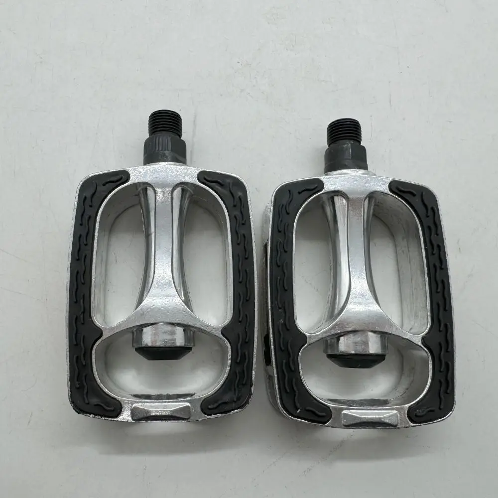 

Portable Aluminum Alloy Bicycle Pedals Safety Reflective Strips Bike Pedals Durable Non-Slip Road Bike Pedals Outdoor Sports
