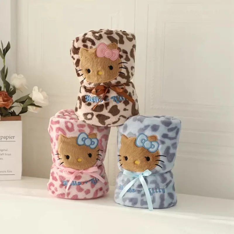 

Новое одеяло Sanrio Black Skin Hellokitty с милым леопардовым принтом, двусторонняя печать, одеяло для сна, портативное, тонкое одеяло для использования в автомобиле