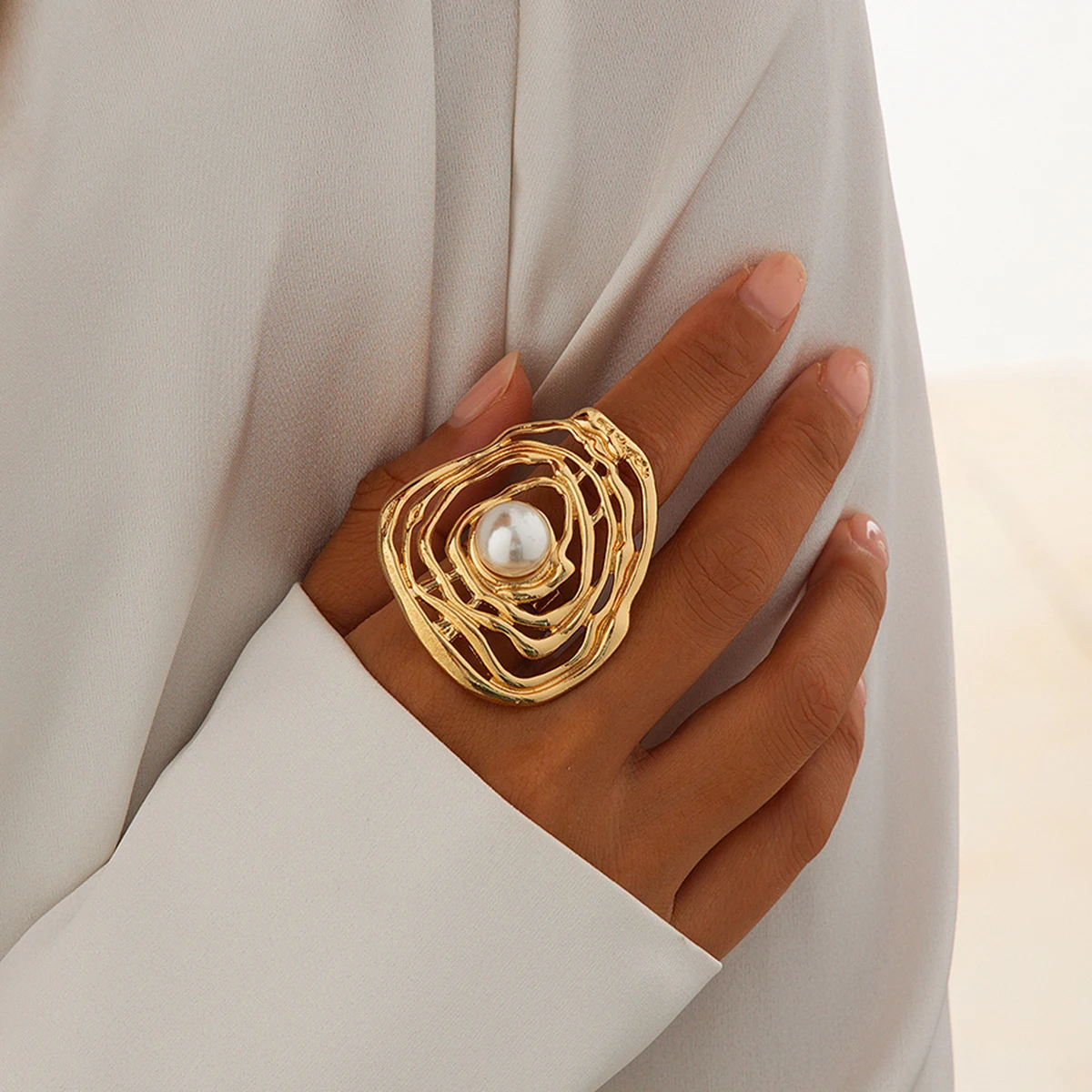 اللؤلؤ الفاخر دوامة الموضوع هندسية حلقة مفتوحة الشرير الحد الأدنى الجوف البيضاوي تصميم الذهب اللون عالية الجودة فرنسا فنجر مجوهرات