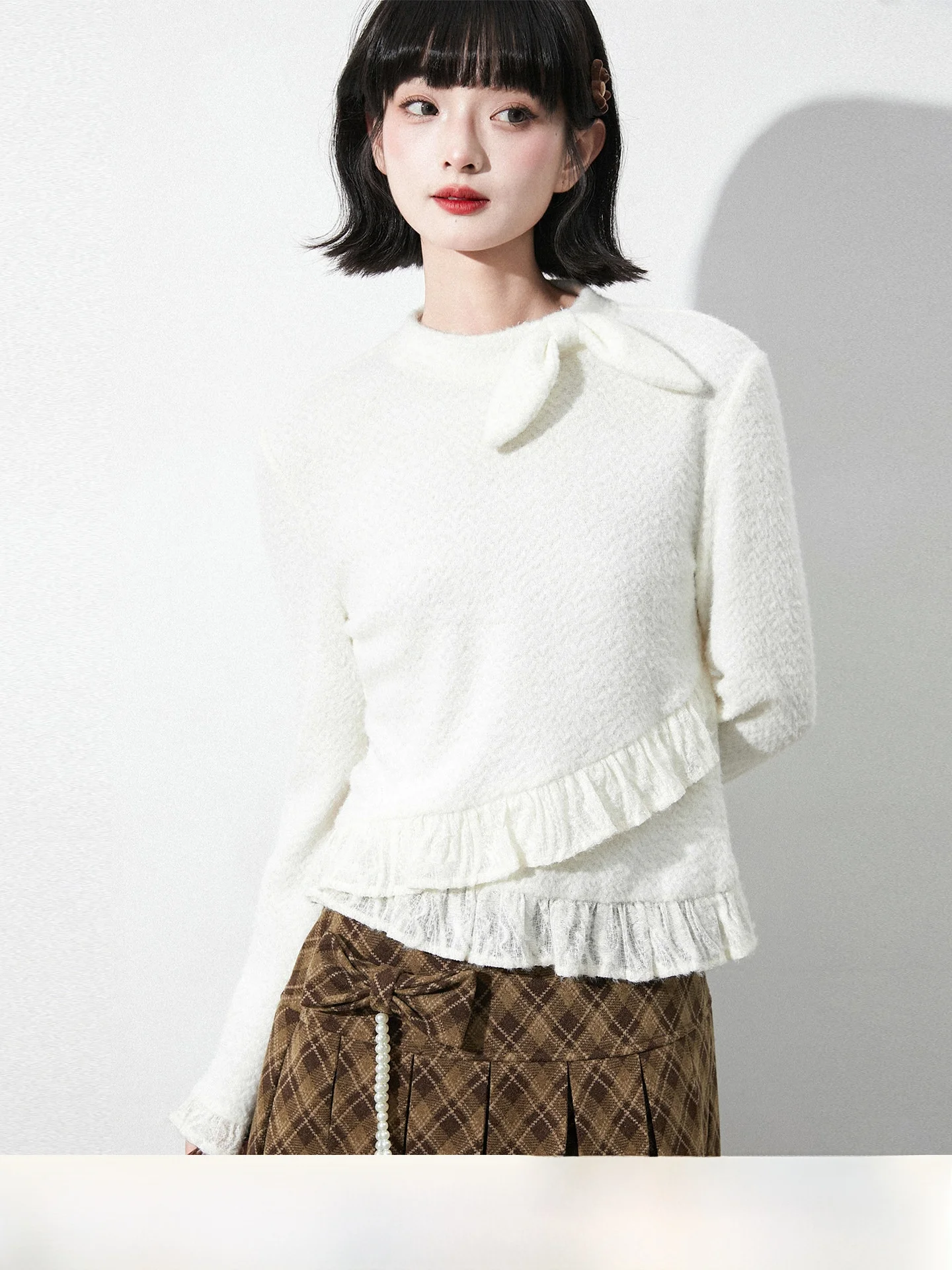 

Original Design Women's Knitted Top Knot Lace Trim Base Layer Milk White Sweater Sweet Sle Long Sve round Ne