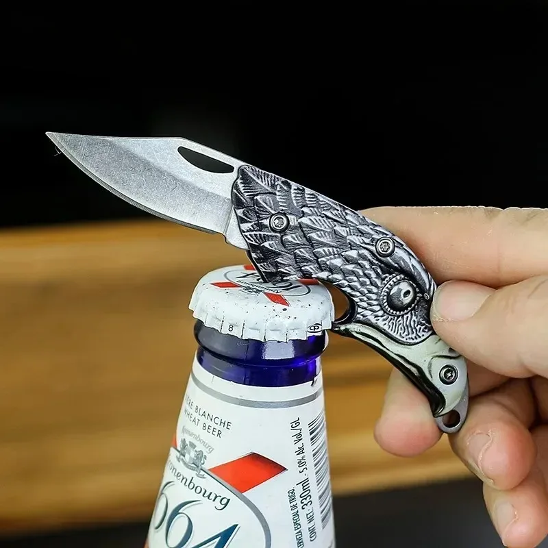 Outdoor eagle-head decorative knife with bottle opener function, creative mini all-steel folding knife, portable key knife