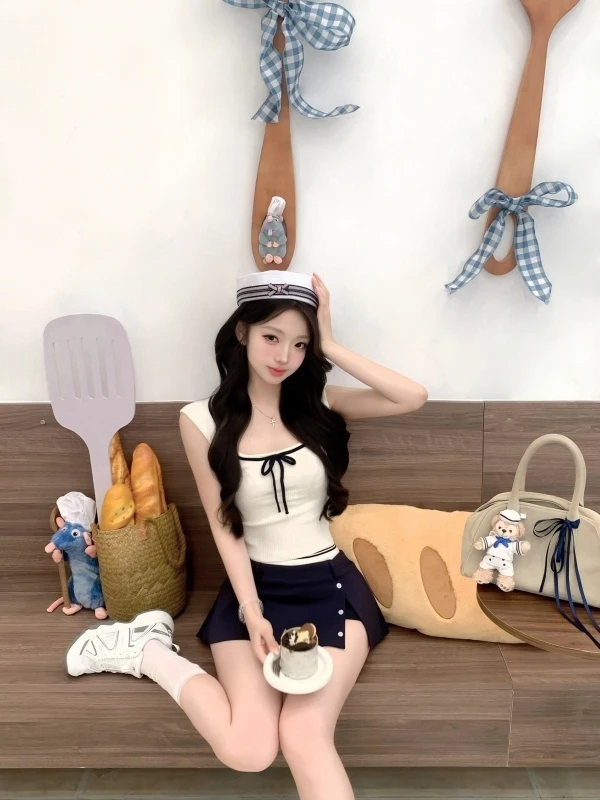 

Korean Sweet School Style Knitted Slim Fit Sleeveless Top with Blue Skirt Youthful Fashionable Two Piece Set for Women