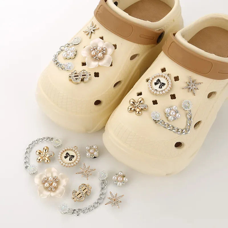 Fashion New Pearl Butterfly Flower Hole Shoe Charms Decorations Rhinestone Chain Shoes Buckle DIY 3D Hole Shoe Accessories