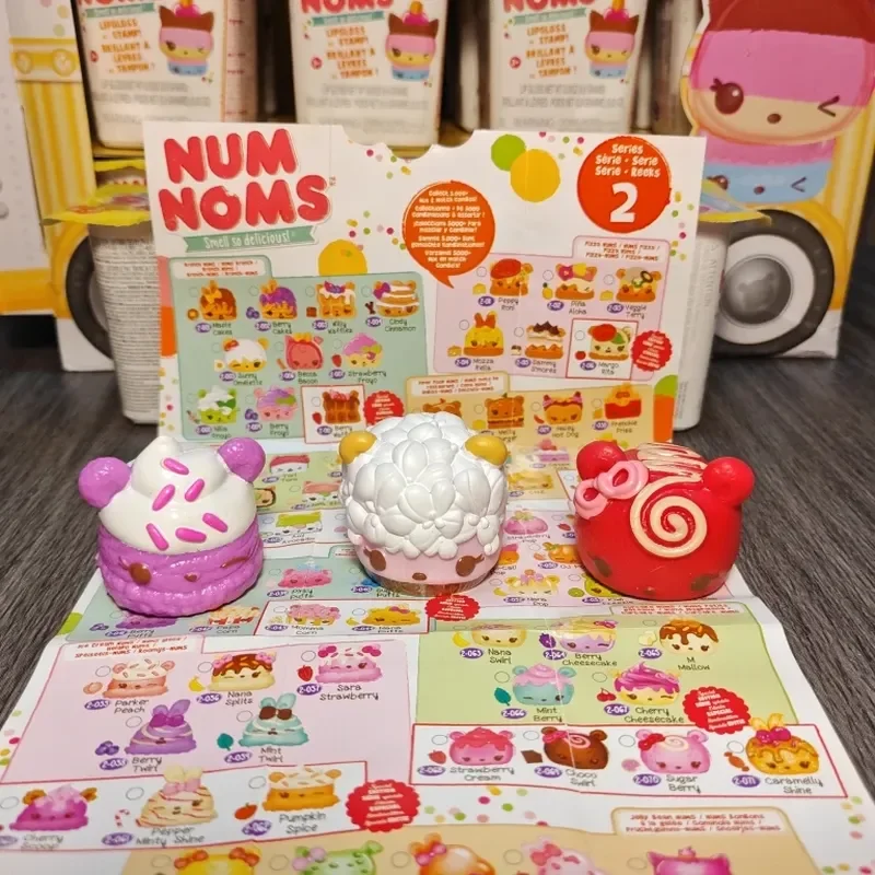 حار Numnoms ملمع الشفاه ختم رائحة لذيذ جدا صندوق أعمى صغير دمية الهدايا لعبة نموذج شخصيات كرتونية جمع الحلي