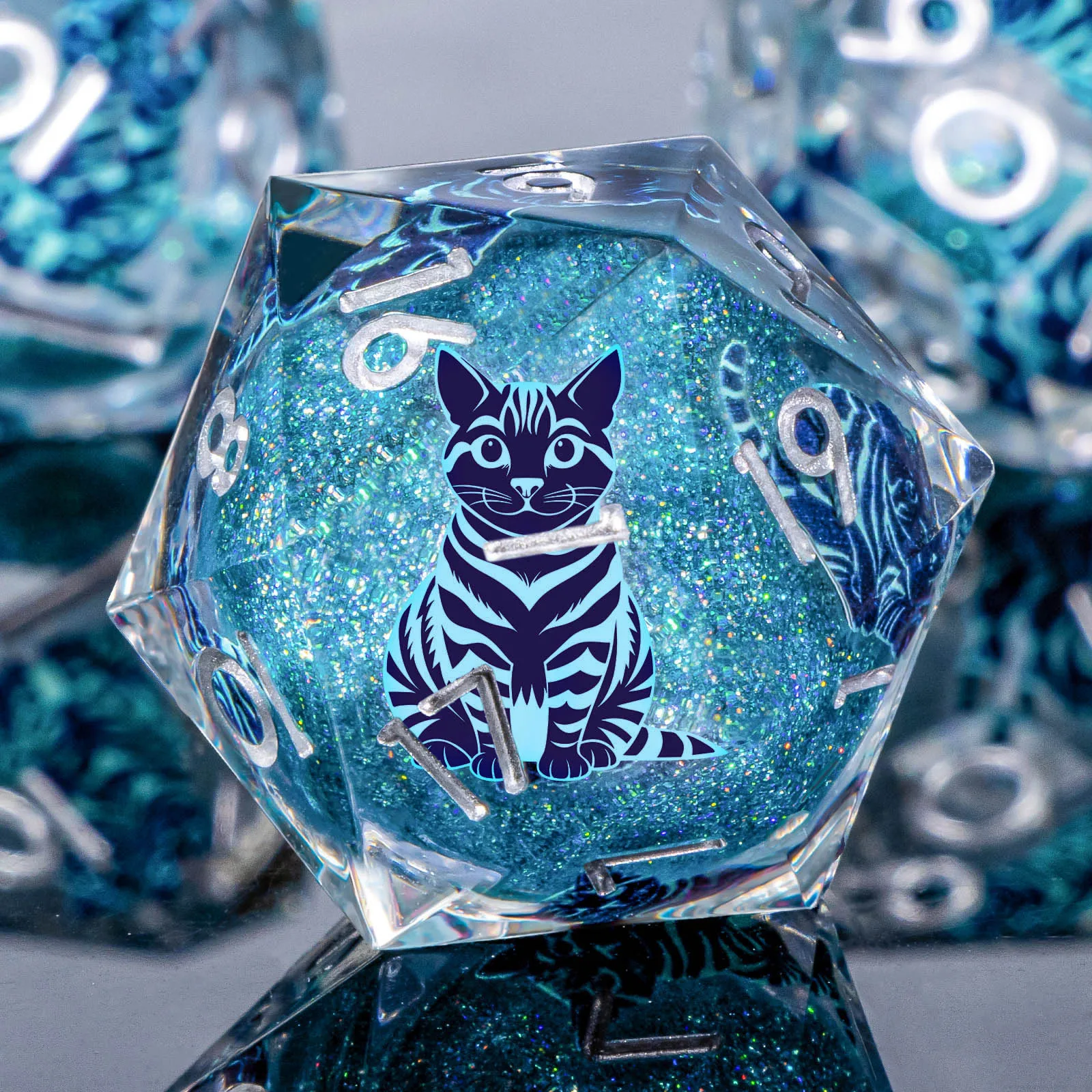 مجموعة نرد أساسي سائلة من Cat DND D&D، مجموعة نرد الزنزانة والتنين ذات الحافة الحادة، D وD لعب الأدوار D20 D12 D10 D8 D6 D4