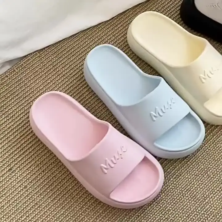 2026 New Fashion Women's Slippers Sandals Beach Slides Solid Color Non-slip Thick Shower Shoes for Summer Home Outside
