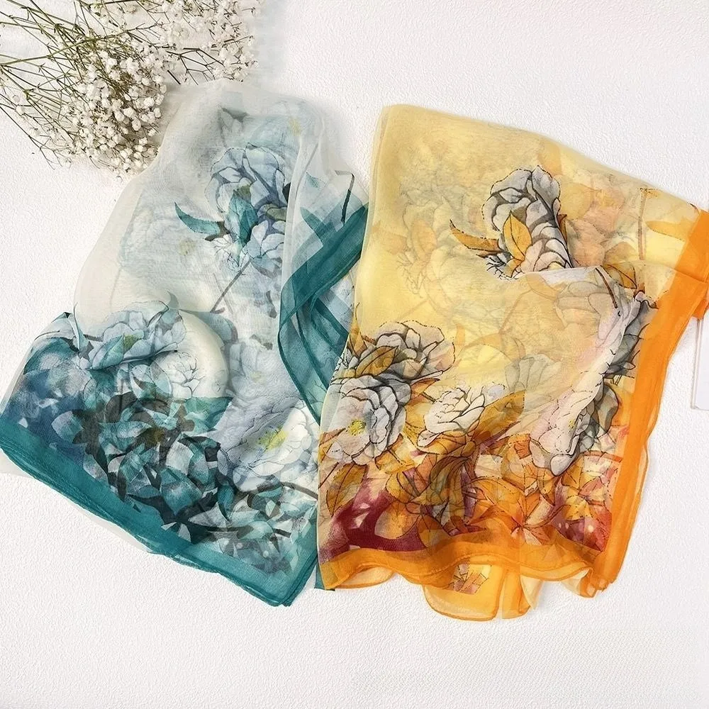 وشاح حريري محمول بطباعة الأزهار، شال شاطئ ناعم قابل للتنفس ومقاوم لأشعة الشمس للنساء