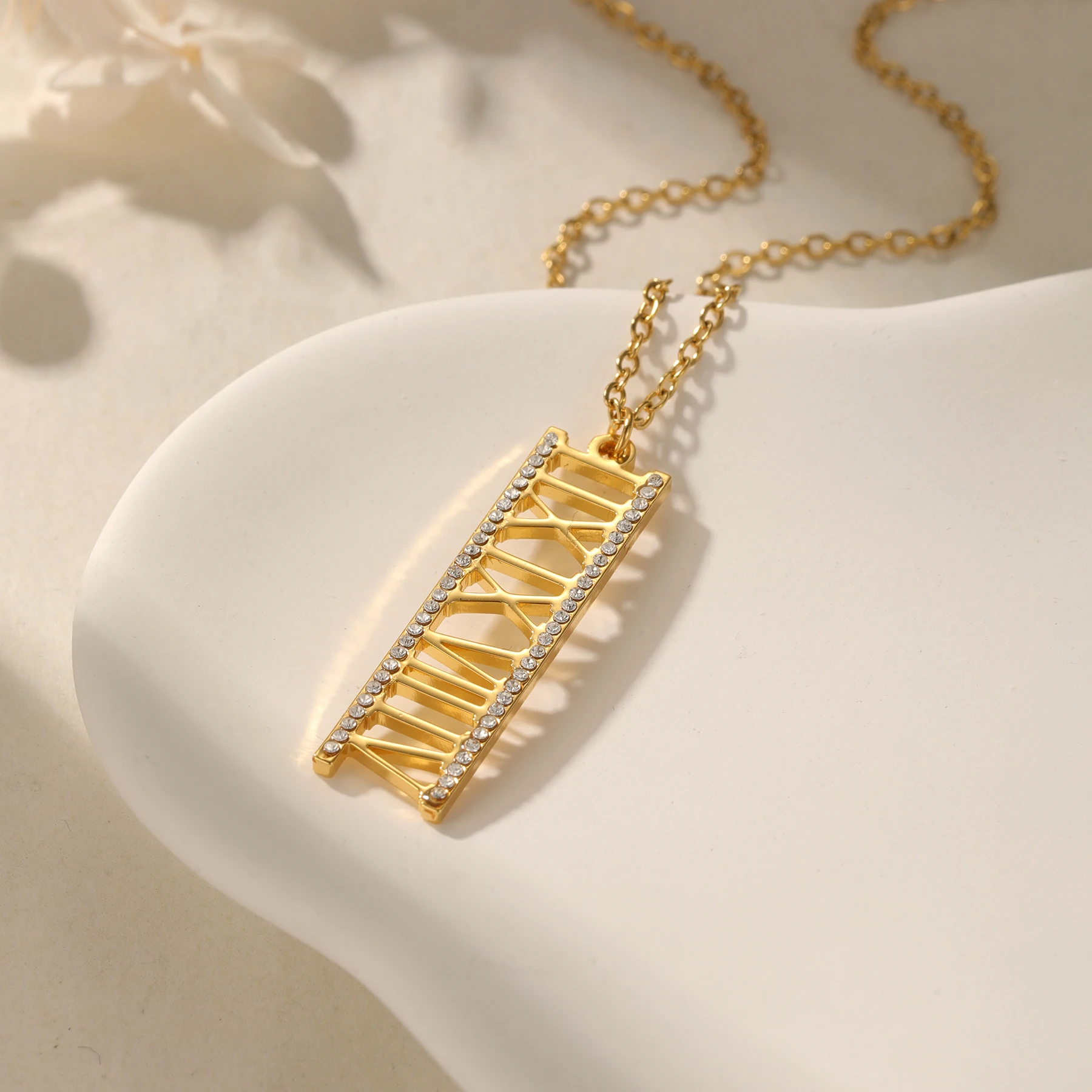 

Roman Numeral Rectangular Necklace Personalized Pendant Gold Family Member Birthday Jewelry Mother's Day Gift Daily Wear Love