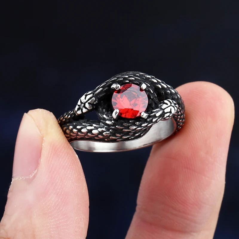 2023 New Vintage 316L Stainless Steel 3D Snake Ring With Red&Green StoneAnimal Fashion jewelry For Man Women Boyfriend Gift