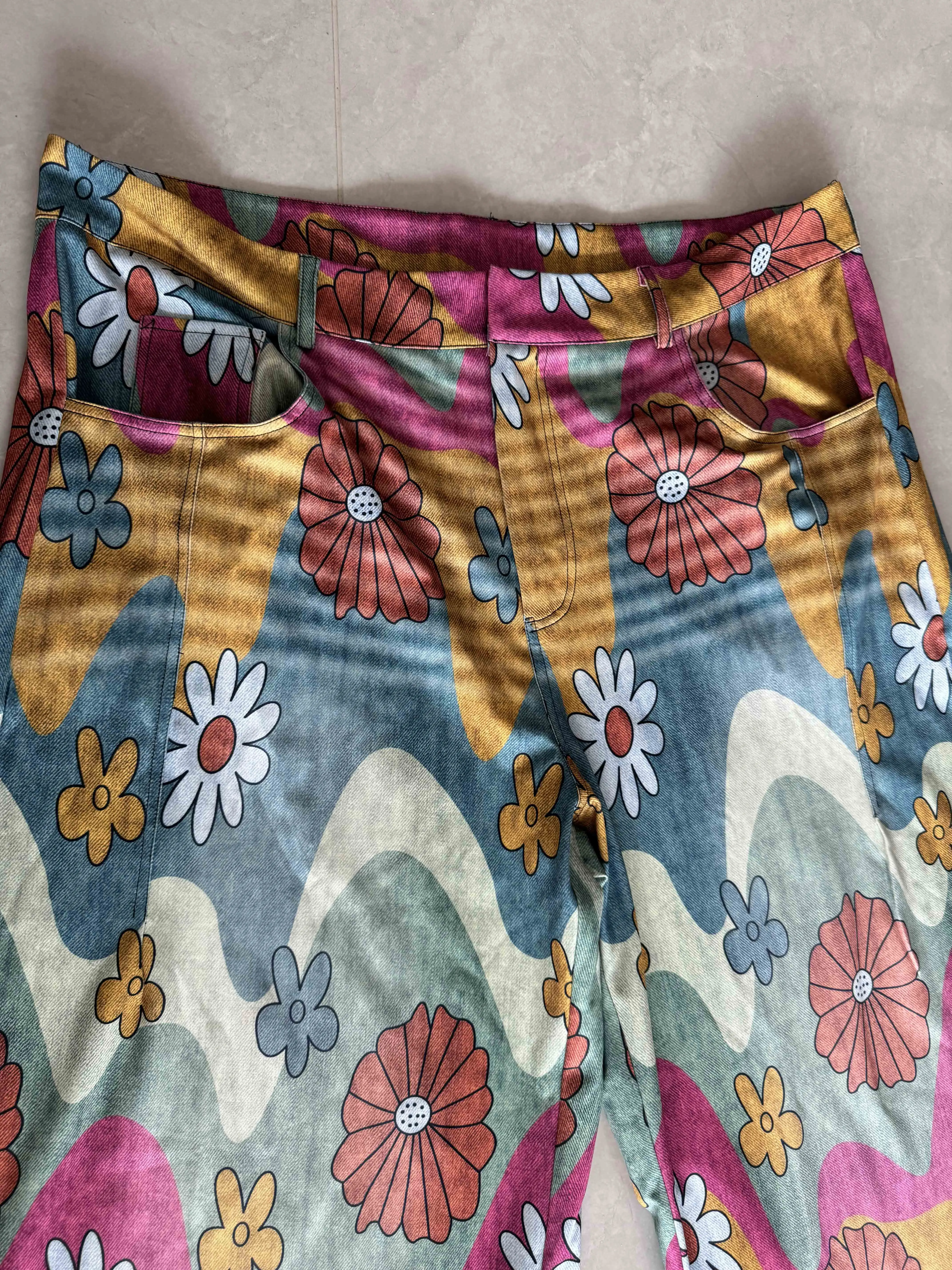 سروال نسائي رفيع من قماش الدنيم المقلد بمقاس كبير مع حزام مطاط بطبعة عباد الشمس وزهرة الأقحوان وبنطلون جيب بقلاب قطري، مريح وعصري في جميع الفصول #4