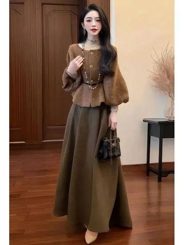 

Autumn Winter Lantern Sve Outerwear And High Waist Skirt Two Piece Set for Women Comfortable ort Sle Retro Faion