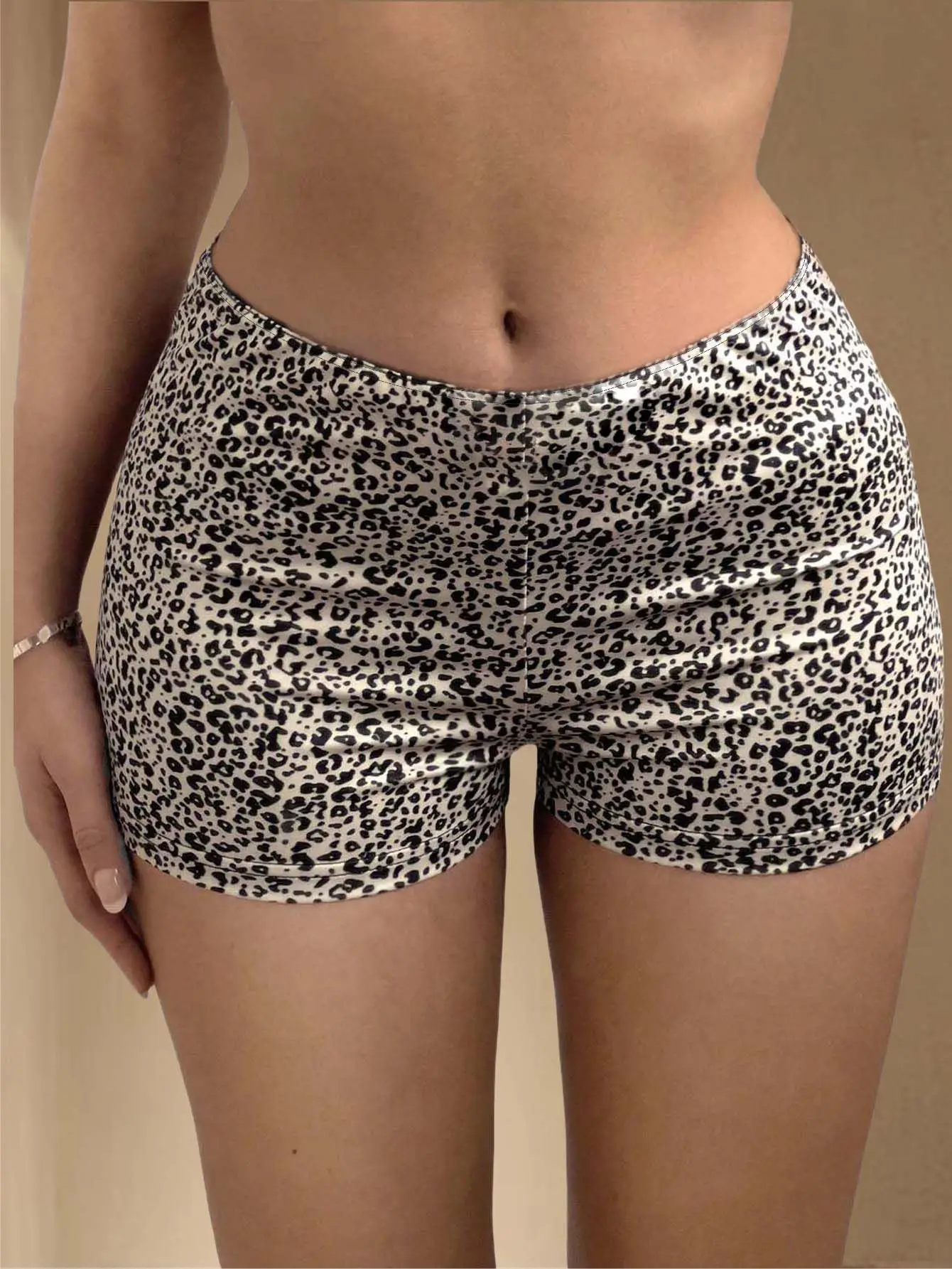 أزياء المرأة العصرية ليوبارد طباعة عارضة المرأة السراويل