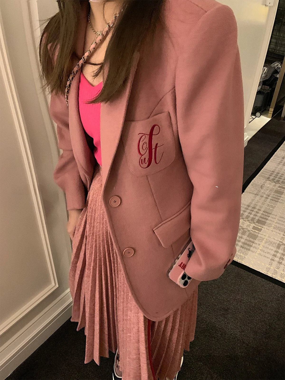 

Pink Baroque Woolen Suit Jaet And f Skirt Ensemble Good Fit Faionable Women's Winter Outfit Woolen Outerwear